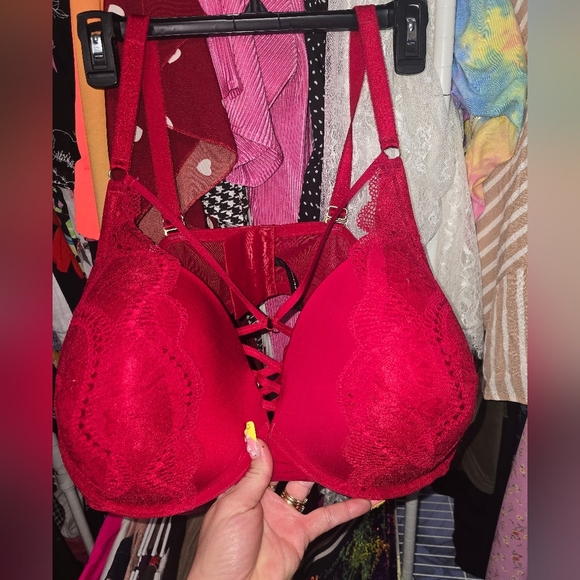 🍁🍂Like new Torrid 46ddd XO Plunge Push-Up Bra - Picture 2 of 5